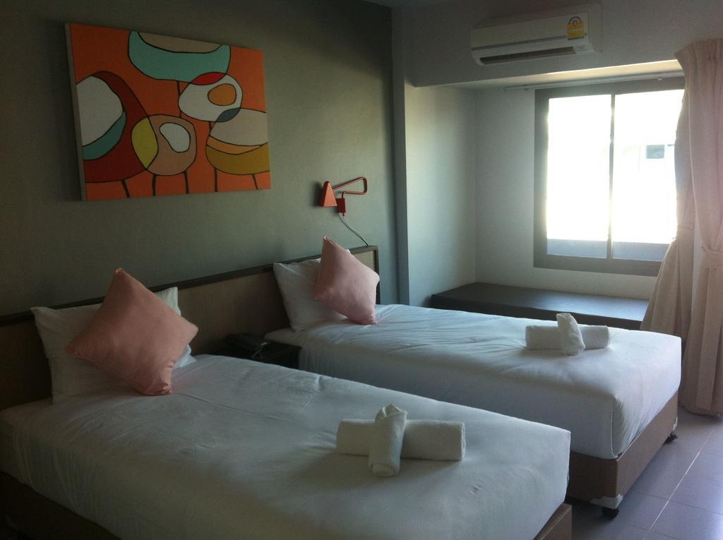 Hotel Chalong Sea Breeze Exterior foto